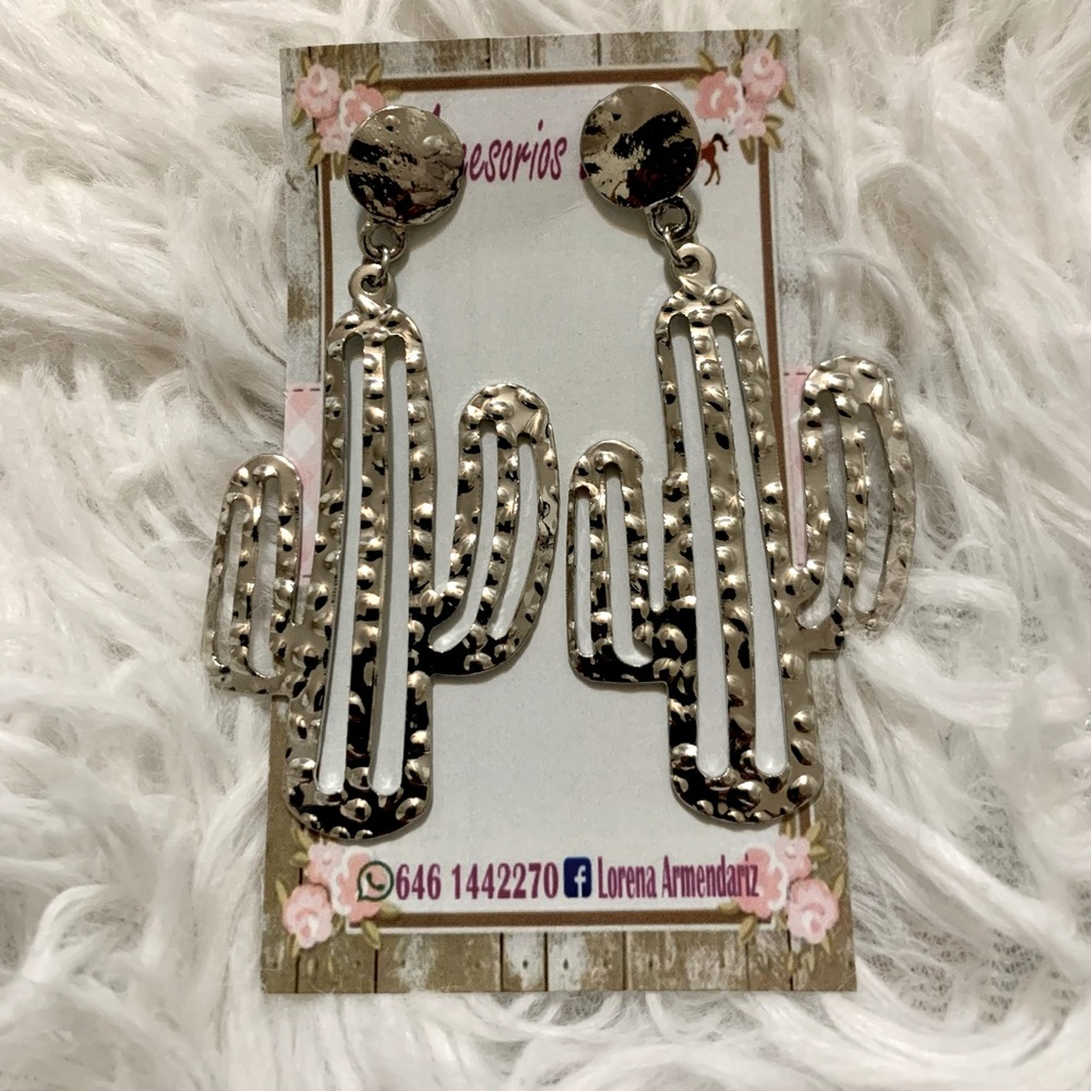 Silver, cactus shape cowgirl earrings